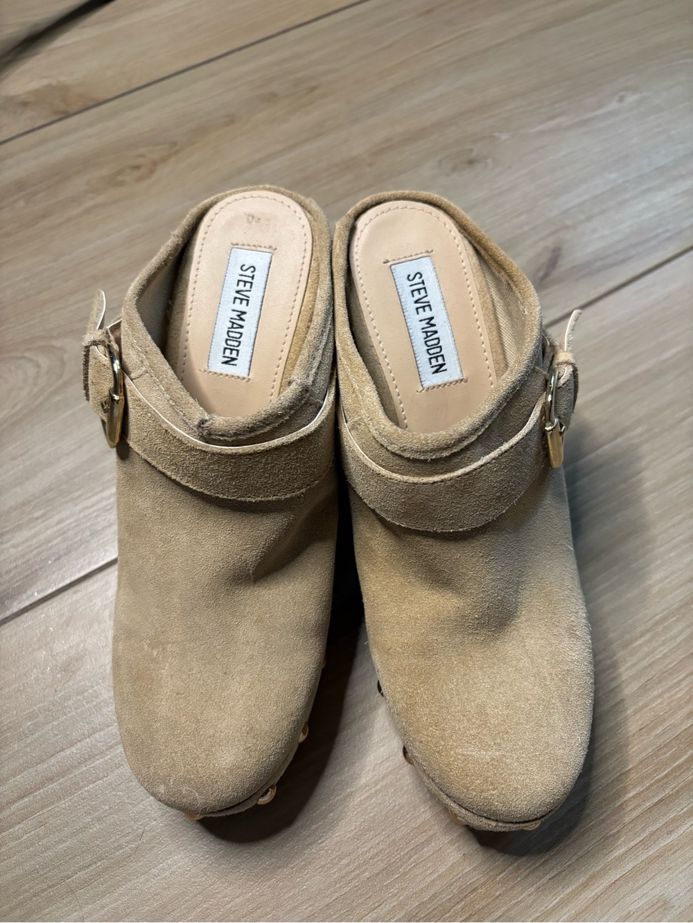 NWOT Steve Madden  Hilde Tan Suede Leather Studded Clogs - Picture 6 of 11